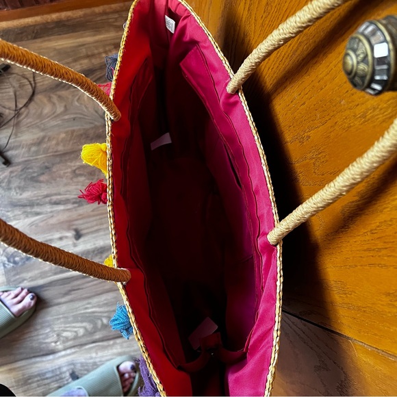 Hobo Beach Bag - Picture 2 of 3